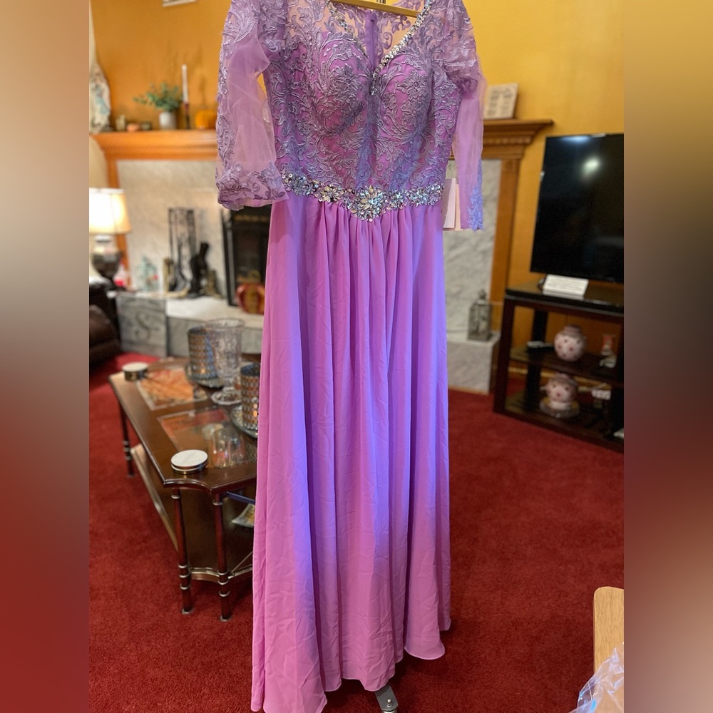 LanTing A-Line NEW Fits sz. 10-12 Elegant Lilac purple long dress Wedding MOB 💕
